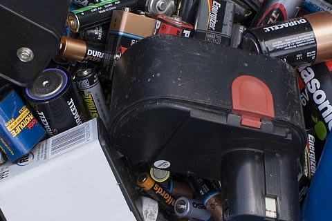 ㊣甘德岗龙乡高价铅酸蓄电池回收☯动力电池回收多少钱☯收废旧旧电池